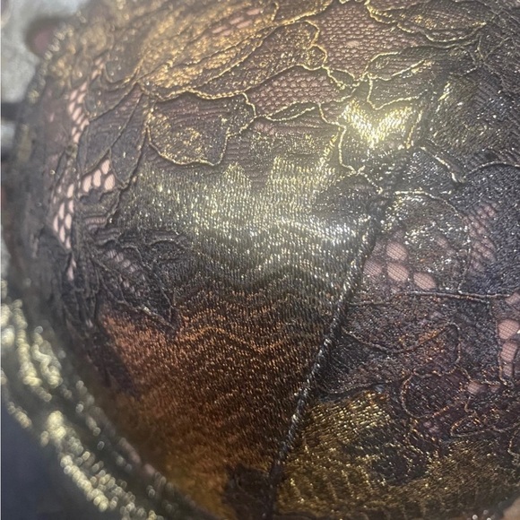 NWT Victoria Secret very sexy push up metallic foiled bra - Picture 9 of 11